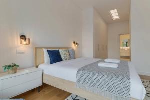 Aqua Apartment