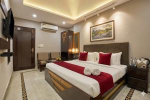 Hotel Anand 2 Min Walk From Karol Bagh Metro Station 3-star Hotel l Karol bagh, Delhi