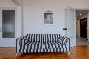 Bosphorus View - 5 Bedrooms - 2 Bathrooms - Elevator - Central Location