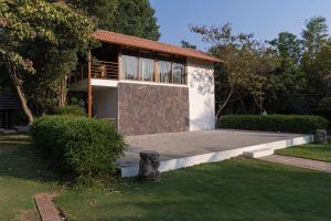 Brown Town Resort & Spa