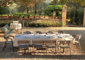 Private Staffed Tuscan Estate with large pool 5 min from Siena