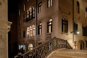 Eight Venezia