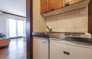 Beautiful Apartment In Crikvenica With Wifi