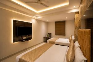 HOTEL ICONIC At Delhi International Airport