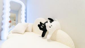 On&On Stay ㅡ Hongdae, Gyeongbokgung, Sinchon
