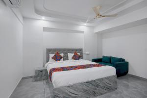 FabHotel Blue Birds