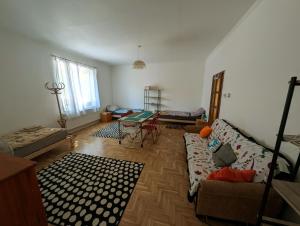 B57 guesthouse
