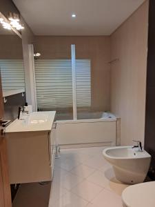 T2 CHARME AC-PISCINA e GARAGEM