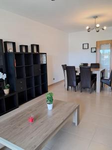 T2 CHARME AC-PISCINA e GARAGEM