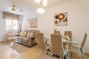 Oasis Holiday terrace, bbq and communal pool