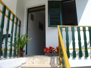 Apartments and Rooms Mirjana