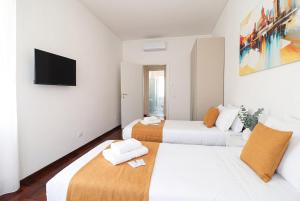 Stylish Vatican Chic Home - 3 Suites & Metro 7min