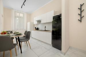 Nowoczesne Apartamenty Przybyły by Noclegi Renters