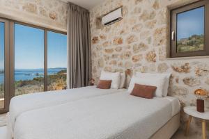 Apaggio Luxury Villa - Private Pool & Stunning Sea Views, by ZanteWize