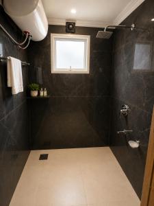 Arco Residency Premium Family Apartment Near Airport