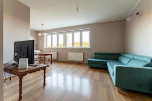Gdynia Central Spacious Apartment by BookingHost