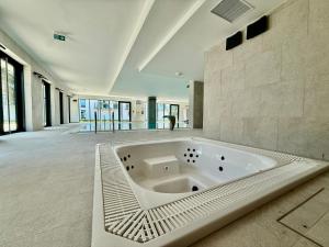 Rezydencja Niechorze F201 z Basenem, Sauną, Jacuzzi, przy samej PLAŻY - 5D Apartments