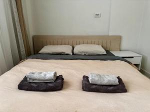 Entire Apt Pool & Great Location in Complex