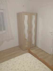 Apartment in Zdrelac with balcony, air conditioning, WiFi, dishwasher 4834-3