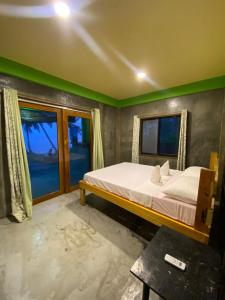 Kapunoan Beach House