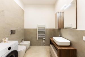Incanto Holiday House