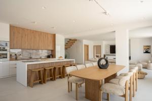 Sirocco Lux Villas