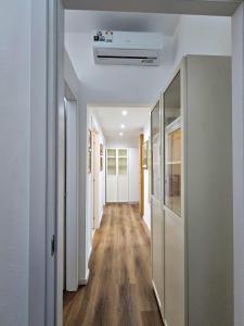 PIANELL56 Apartment