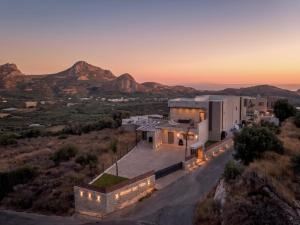 Sirocco Lux Villas