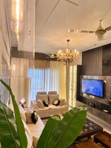 Mountain view 3BHK near IT park