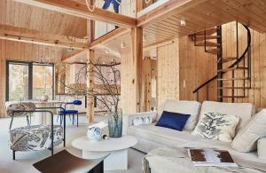 Hawrot Home - Designerski dom pod Warszawą by Nestri
