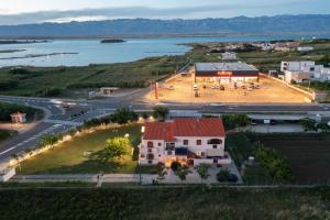 Holiday apartment in Privlaka with sea view, balcony, air conditioning, WiFi 3598-4