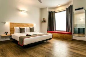 POP 84607F Hotel Kalgidhar Residency