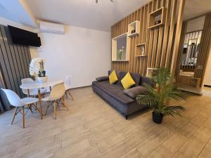 Designer Luxury Studio - Beach Pool & Spa Resort Alezzi