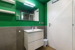 Bright Modern Flat - Easy Metro to Duomo