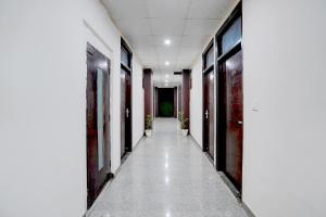 FabHotel Luxora