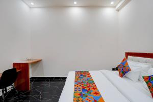 FabHotel Luxora