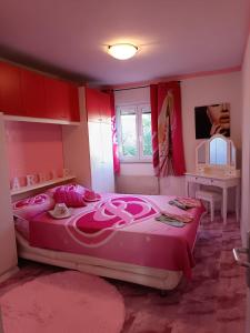 Princess&Prince Apartment with swimming pool and garden