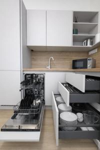 Quiet & Modern Absolute Central Flat with Terrace