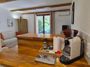 Studio en pierre avec jardin et parking privé à Saint-Paul-de-Vence