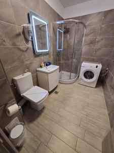 Azizi Elegant Apartment - Beach Pool & Spa Resort langa plaja