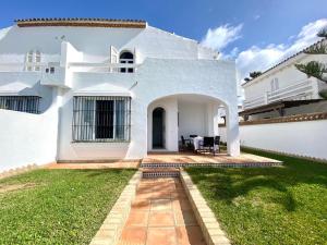 Villa Dunas de la Barrosa, Grupo Ac Gestion