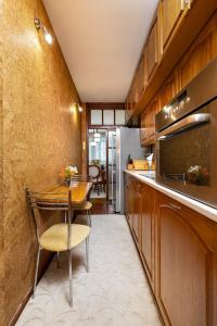 Retro-Lux 2BR Apt in Kapana Plovdiv Old Town View