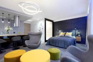 Waterlane Free Swimming Pool Access by Elite Apartments