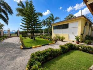 Brand New Beach & Pool View 1BR Apartment