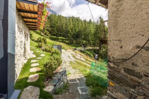 HelloCHALET Petit Reins - Alpine Lodge close to Ski Return