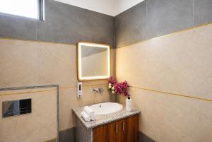 Alaya Stays JSP Farm 4-BHK Farmstay with Private Pool, Jacuzzi, TT Table & Kids Play Area