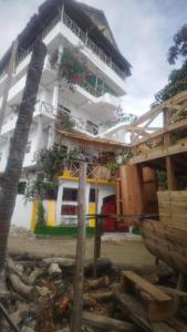 Nisandra Beach Hotel