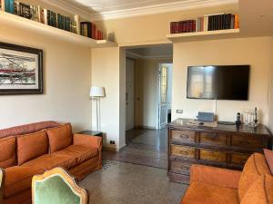 Tibullo ,Classico ed Elegante Appartamento