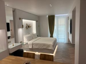 White Rose Athens Residence Family