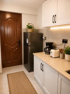 marina Bay Luxury apartments ,walking distance to Sarit centre